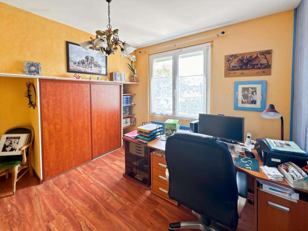 Maison à SAINT-LEON-SUR-L'ISLE