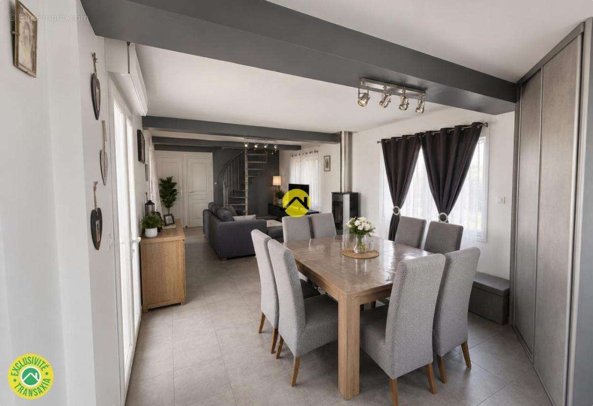 Ensemble immobilier - photo 2