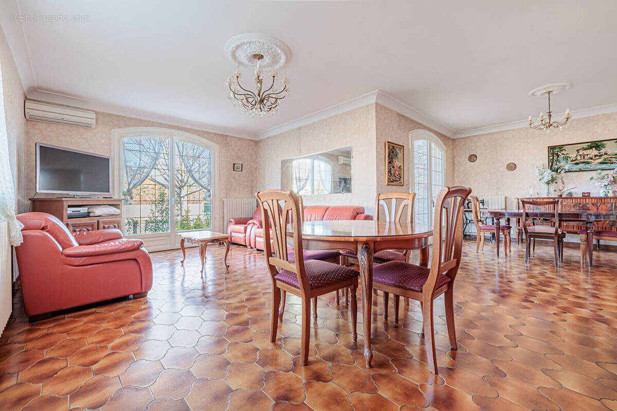 Maison à VILLENEUVE-TOLOSANE