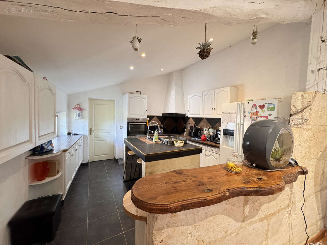 Maison à BAIGNES-SAINTE-RADEGONDE