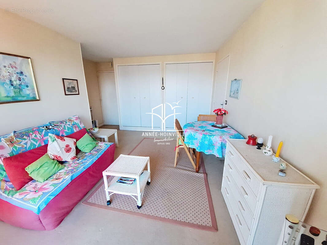 Appartement à BLONVILLE-SUR-MER