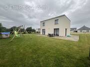 Maison à SAINT-CARNE