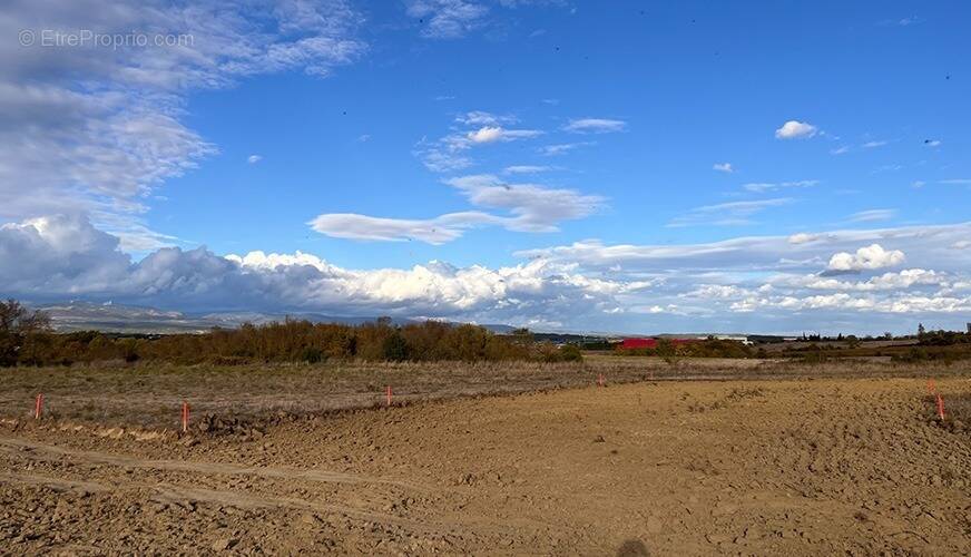 Terrain à CARCASSONNE