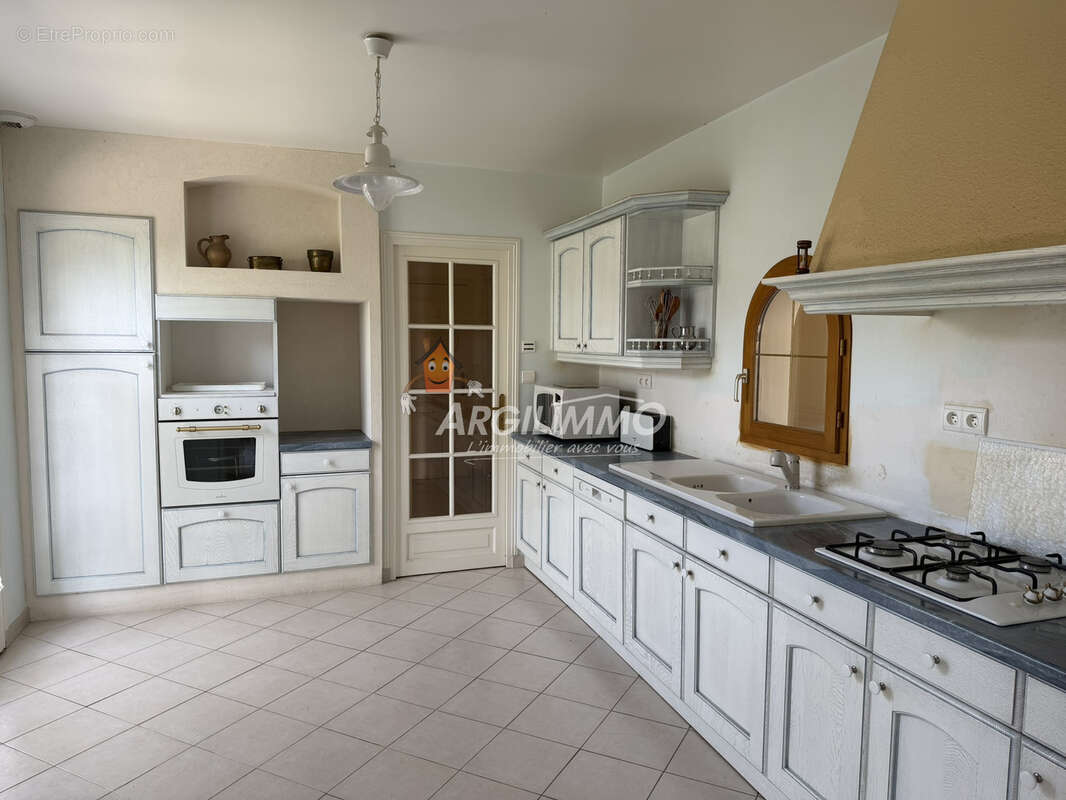Maison à SAVIGNY-SUR-BRAYE