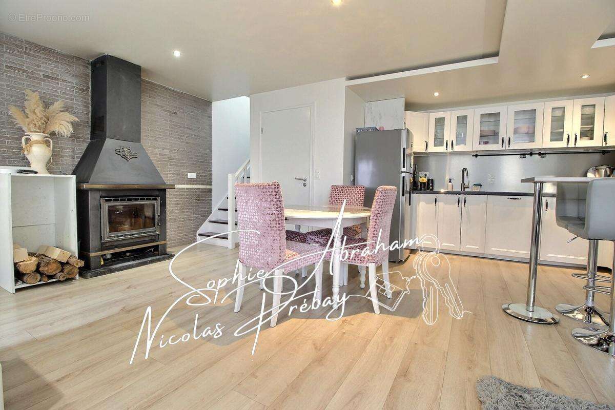 Maison à ANGERVILLE