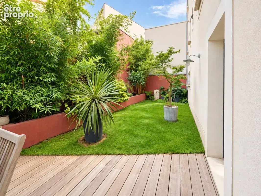 Exclusivité — Villa familiale aux volumes exceptionnels, jardins et studio indépendant — Issy-les-Moulineaux - photo 2