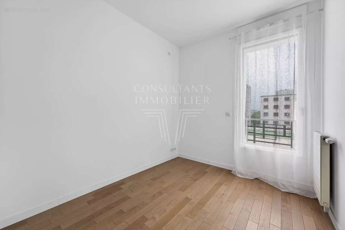 Appartement à LEVALLOIS-PERRET