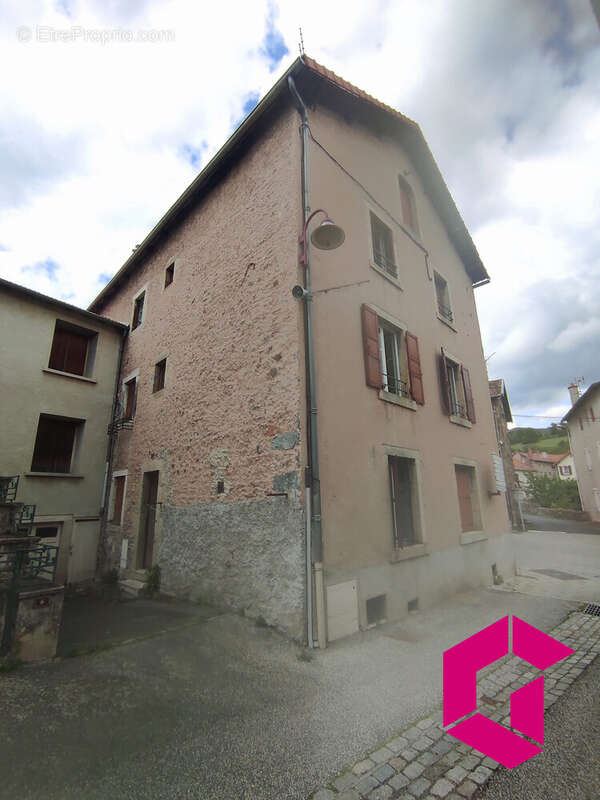 Appartement à ROSIERES