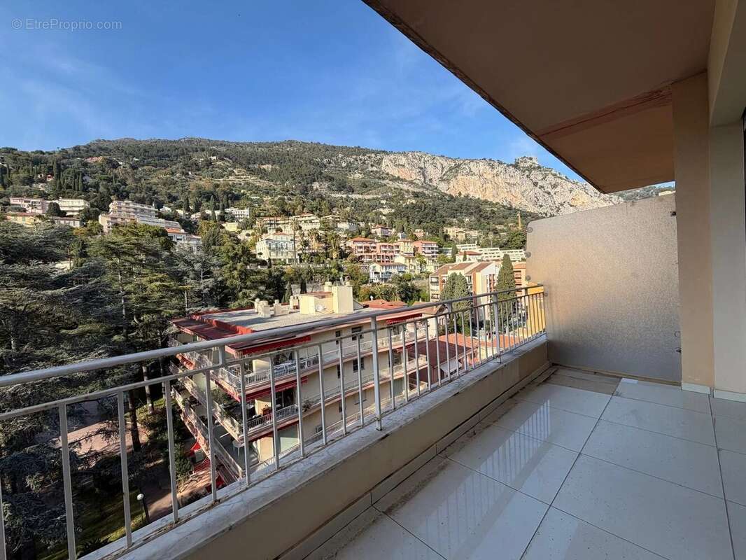 3 pieces face port de menton garavan - photo 4