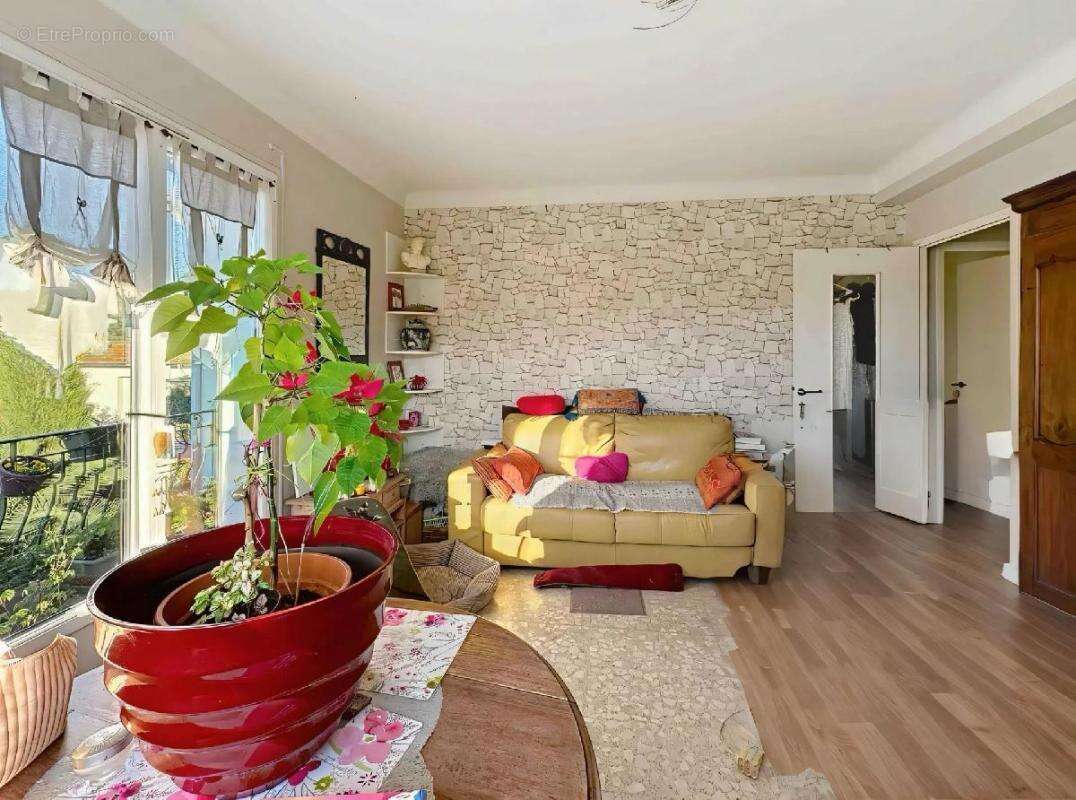 Appartement à LE CANNET