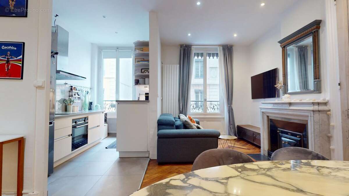 Appartement à LYON-6E