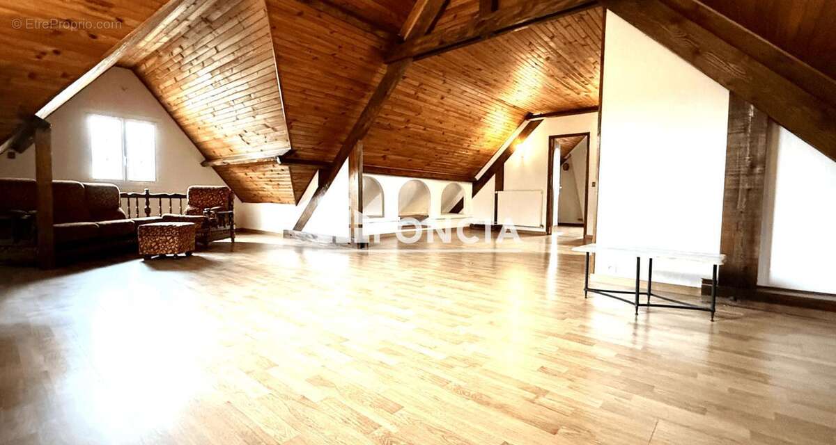 Maison à VILLERS-COTTERETS