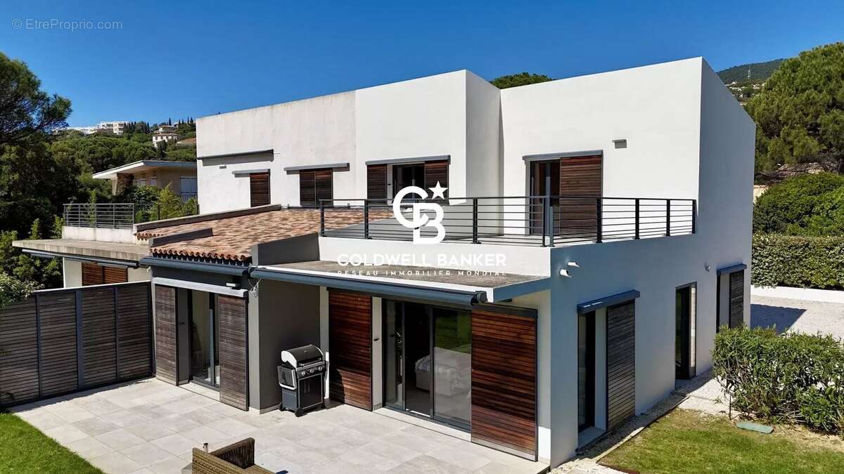 Maison à CAVALAIRE-SUR-MER