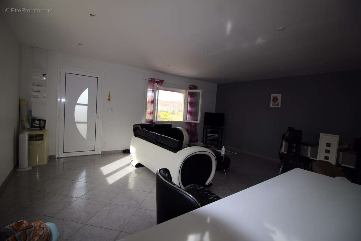 Maison de 210 m2. Terrain de 860 m2. - photo 19