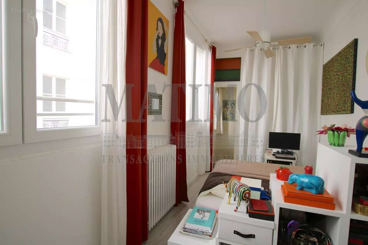 Appartement à PARIS-8E