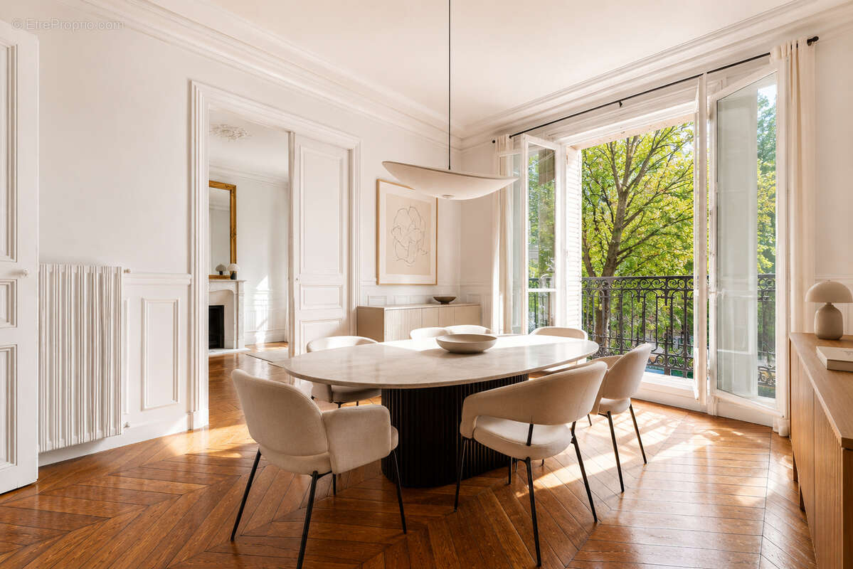 Appartement à PARIS-20E