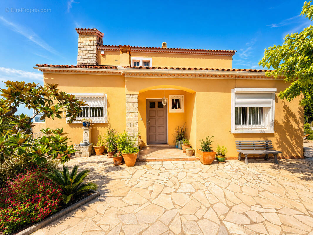 Maison à SIX-FOURS-LES-PLAGES