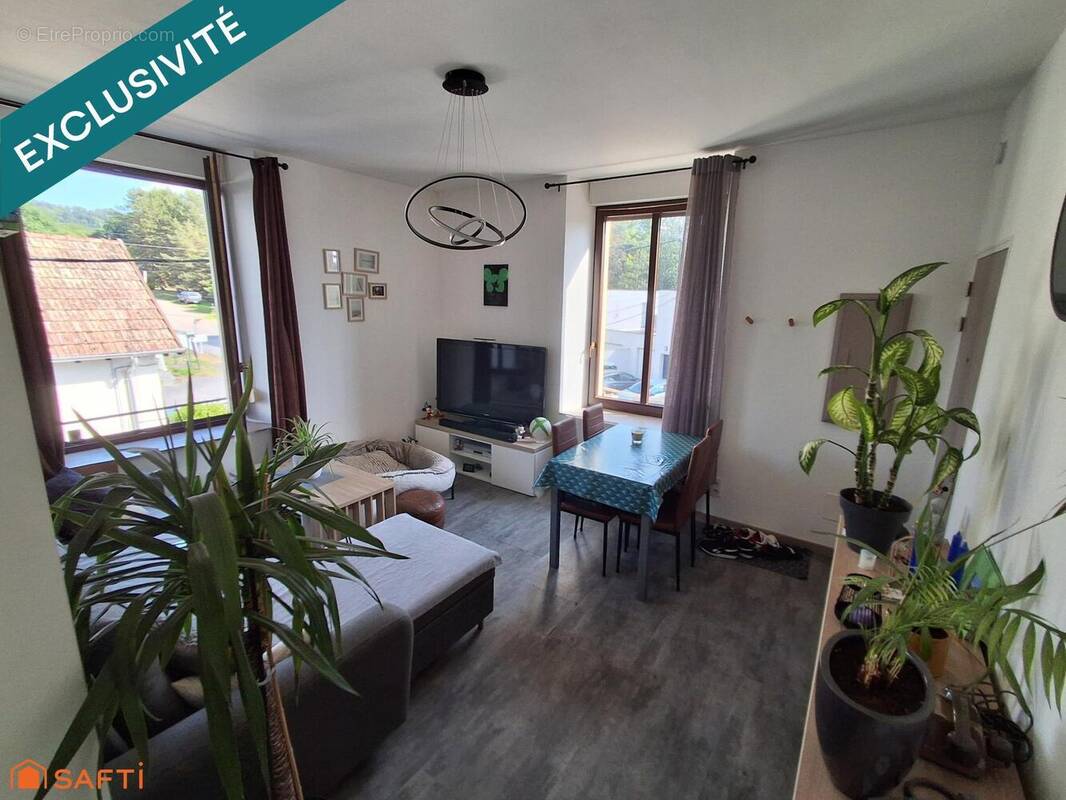 Photo 1 - Appartement à GENEUILLE