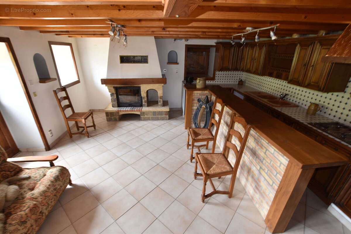 Maison à SAINT-MARTIN-D'ESTREAUX