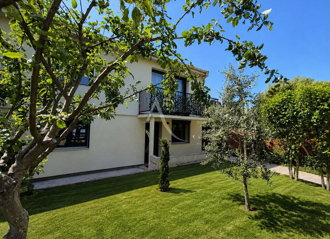 Maison à VILLIERS-SUR-MARNE