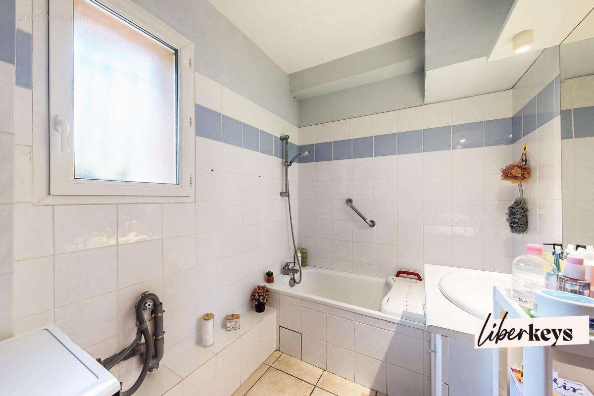 Appartement à LE PONTET