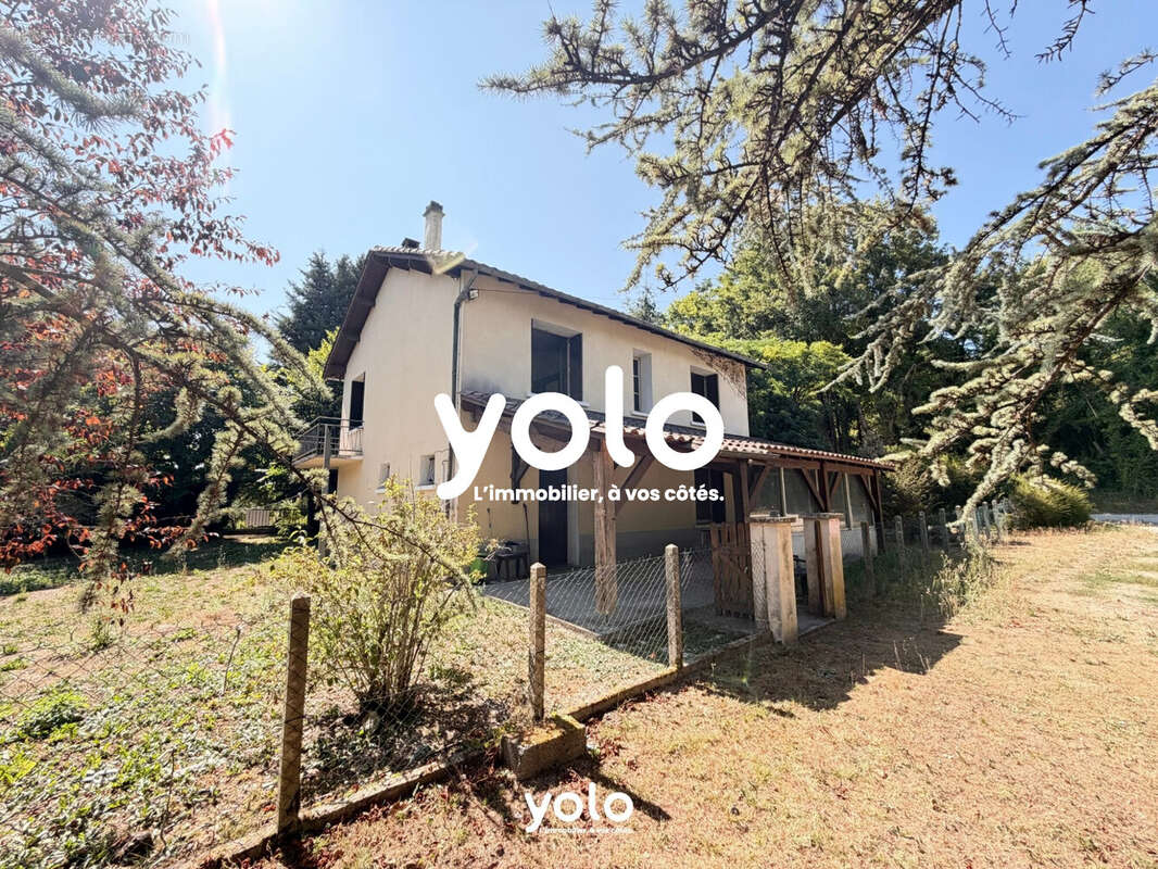 Maison 112 m² à Milhac-D'auberoche  - photo 2