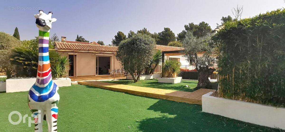 Maison à LA CADIERE-D'AZUR