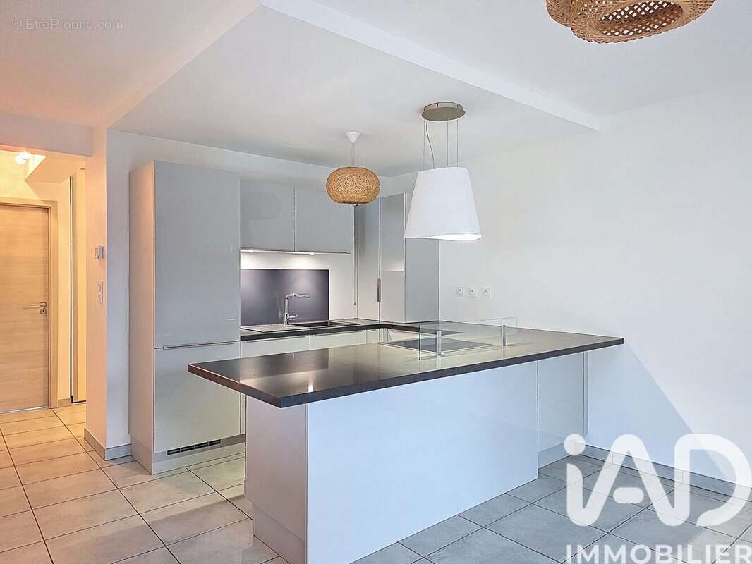 Photo 3 - Appartement à LA ROCHE-SUR-FORON