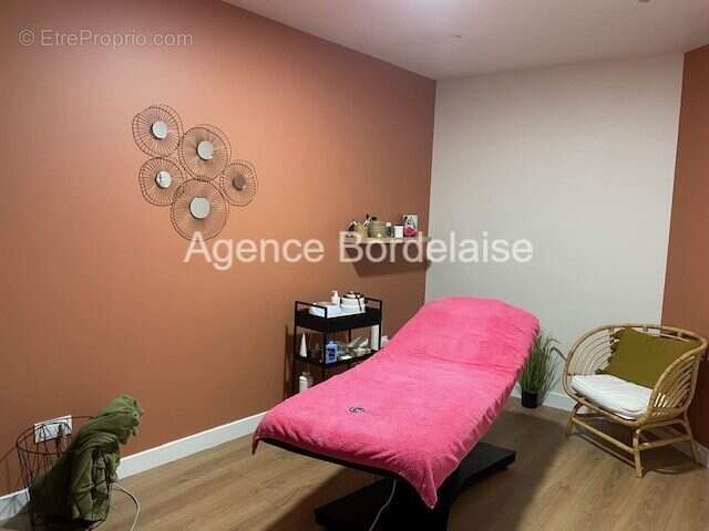 Commerce à LANDIRAS