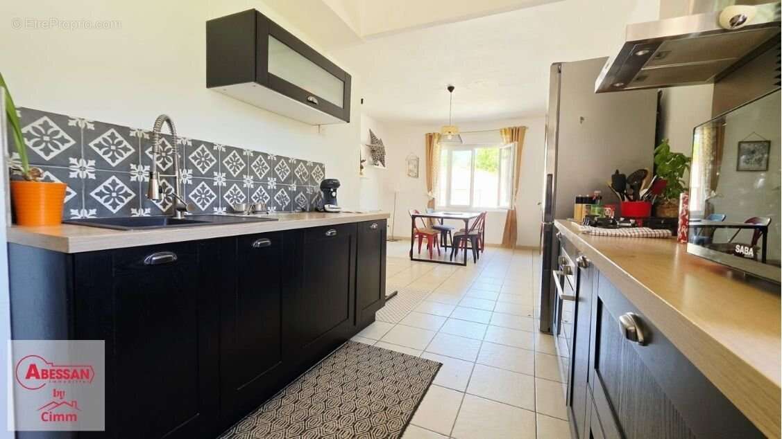 Maison 98 m² à Ales  - photo 13