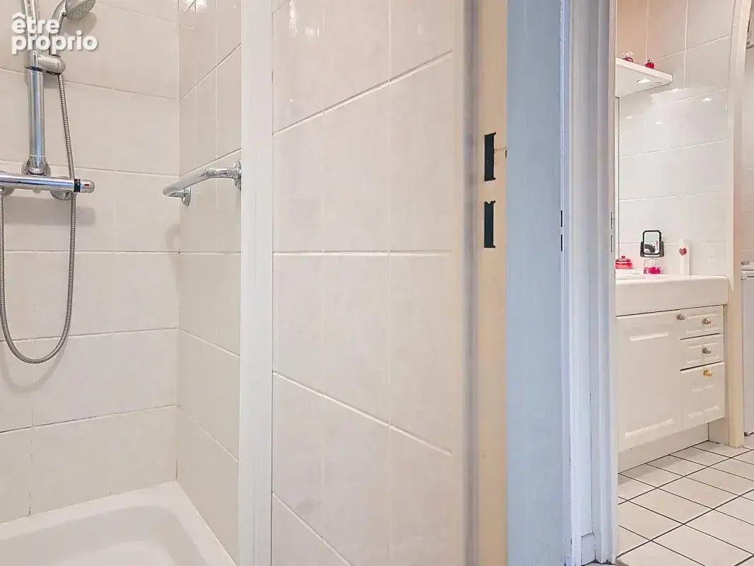 Appartement - 3 Chambres - 2  Balcons - 2 Caves - Garage possible en sus - Proche toutes commodités - photo 26