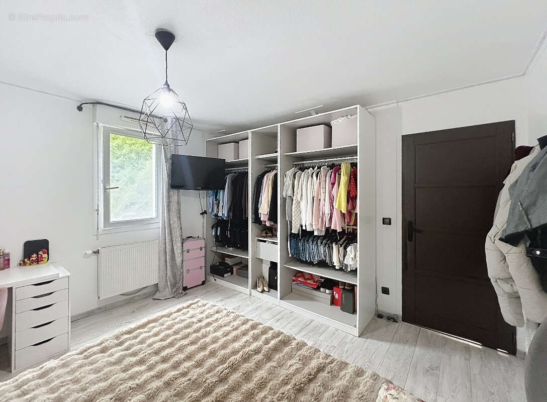 Appartement à VAULX-EN-VELIN