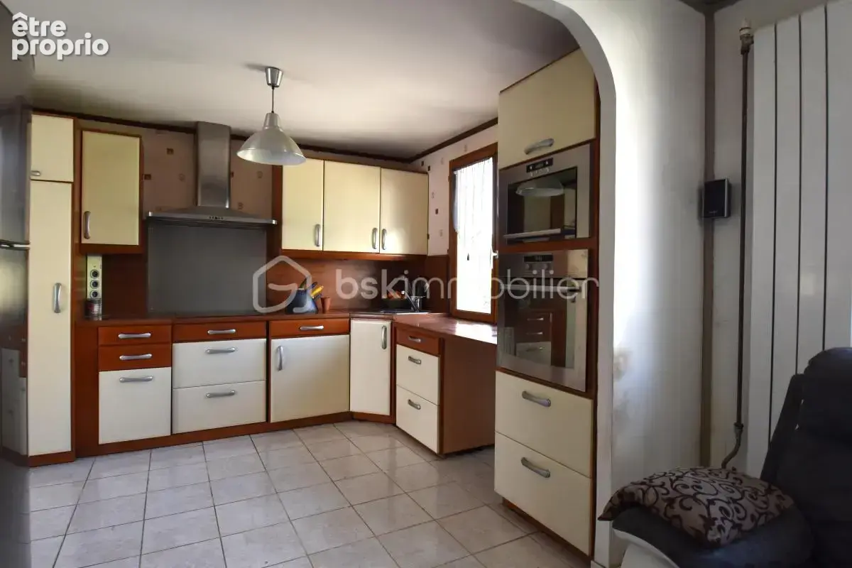 Maison de 5 pièces sur sous sol idéalement placée - photo 6
