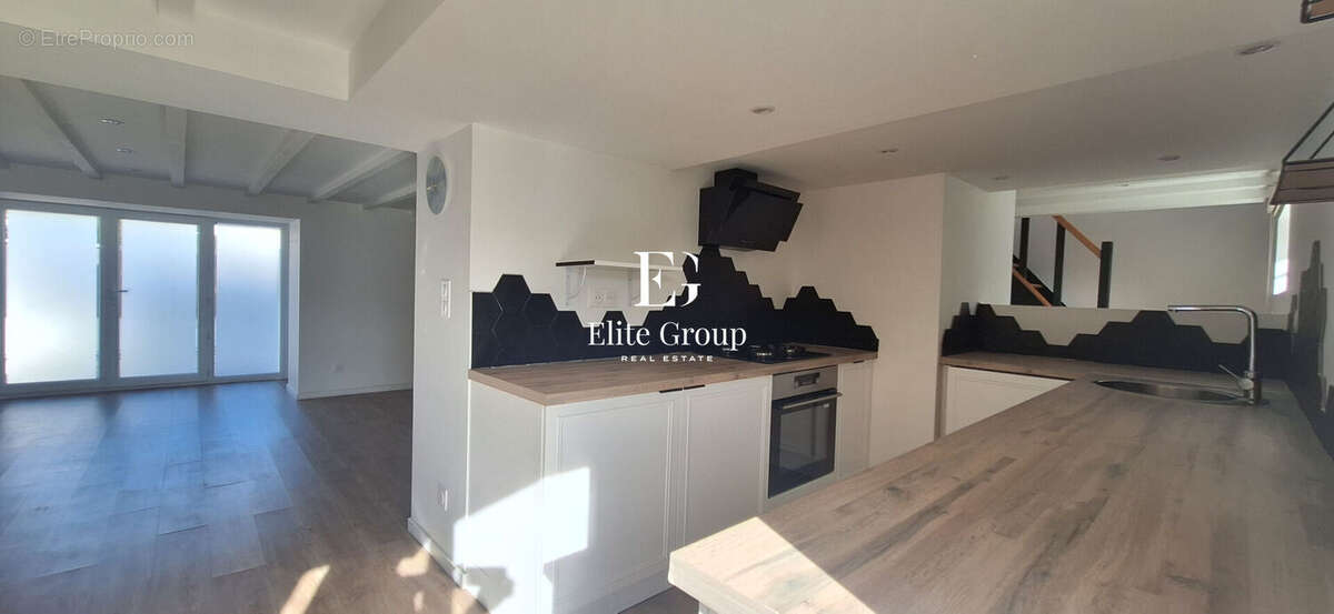 Maison à L'ISLE-D'ESPAGNAC