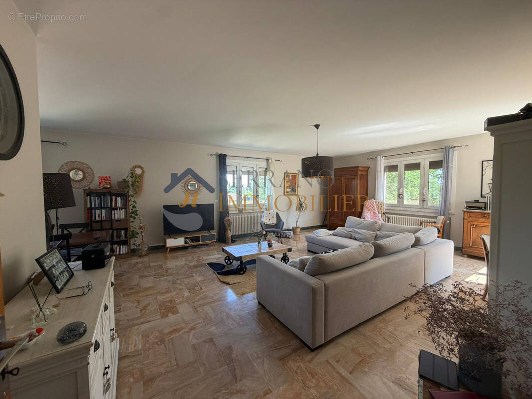 Appartement à BARBENTANE