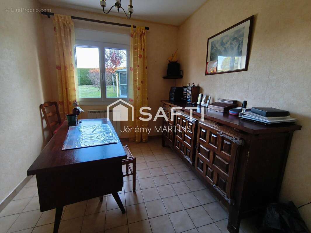 Maison 167 m² à Flagnac  - photo 8