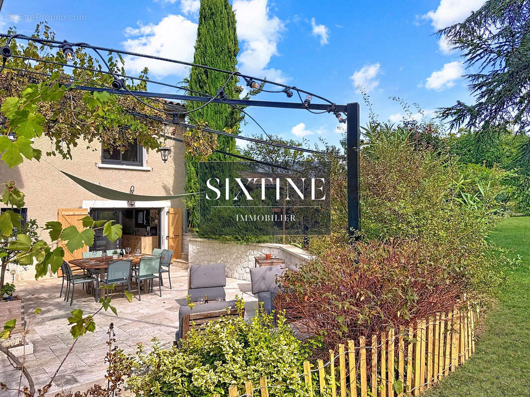 Maison à REVENTIN-VAUGRIS