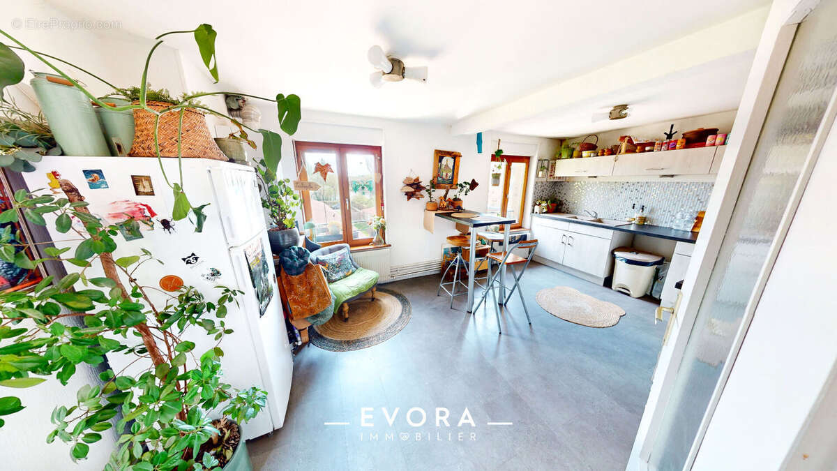 Appartement à LE BAN-SAINT-MARTIN