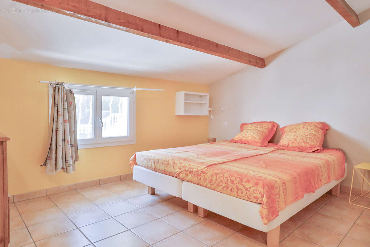 Maison à CARQUEIRANNE