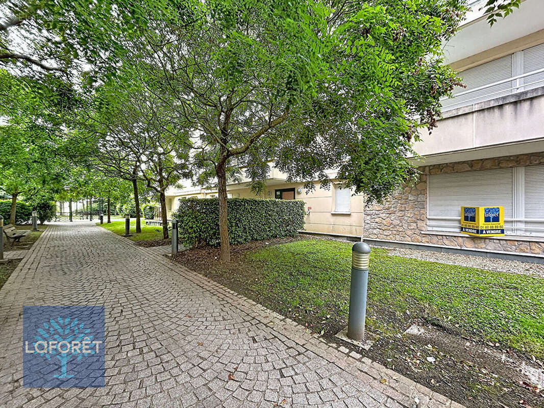 Appartement à CORBEIL-ESSONNES