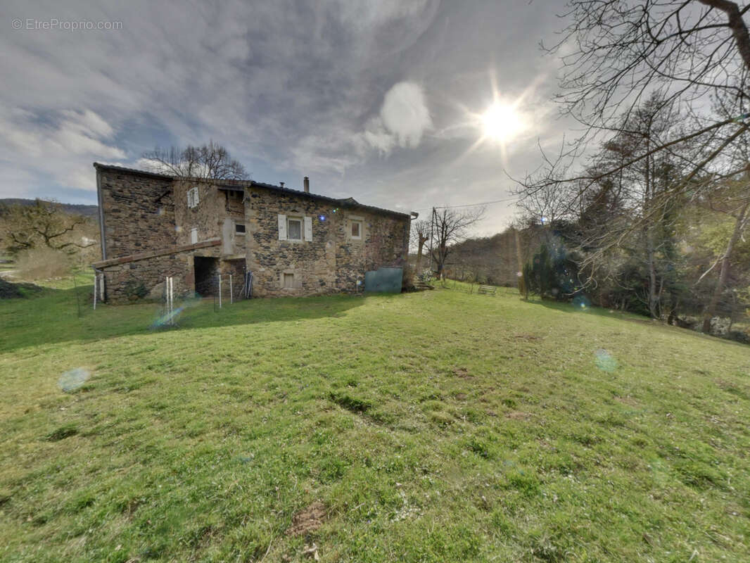 Maison à SAINT-VINCENT-DE-DURFORT