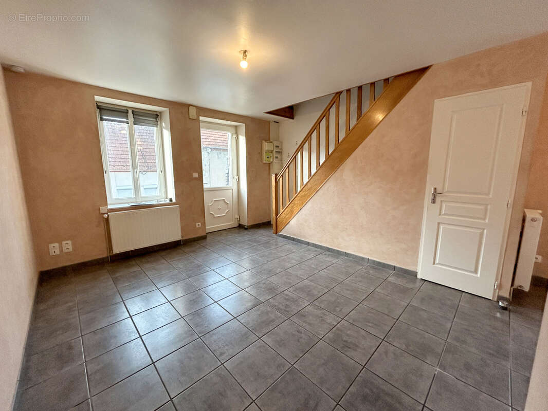 Maison à COMMENTRY