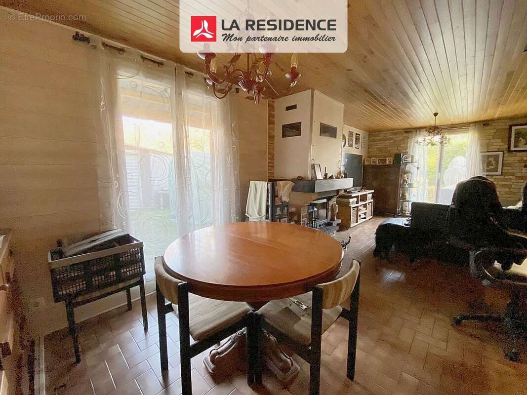 Maison à MONTIGNY-LES-CORMEILLES