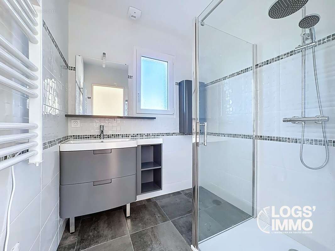 Maison à SAINT-SULPICE-ET-CAMEYRAC