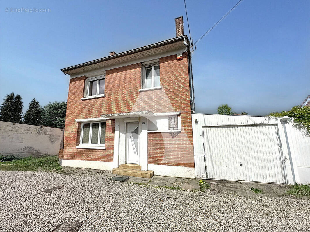 Maison à VIEUX-CONDE