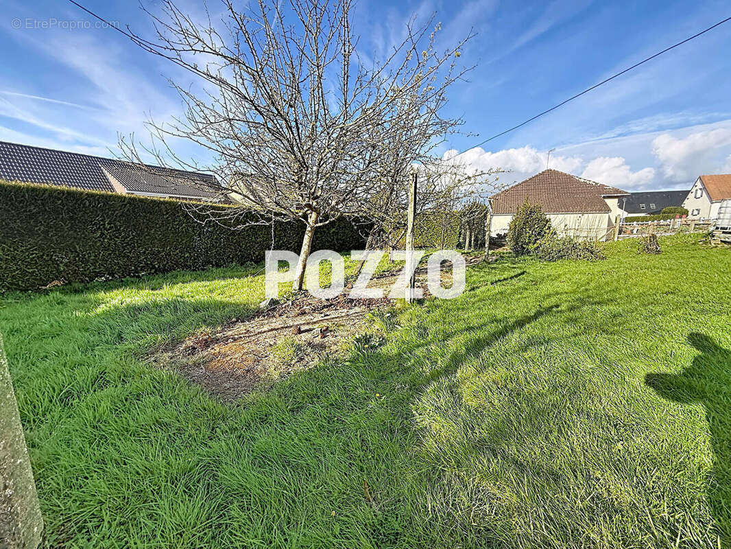 Maison à LA HAYE-PESNEL