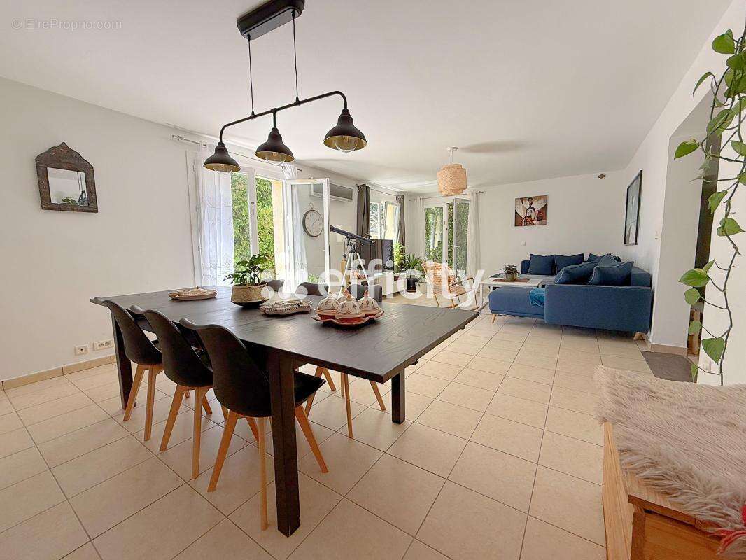 Appartement à VILLENEUVE-LES-MAGUELONE