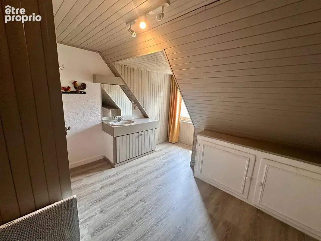 Maison de charme de type 5 avec garage et terrain attenant - photo 14