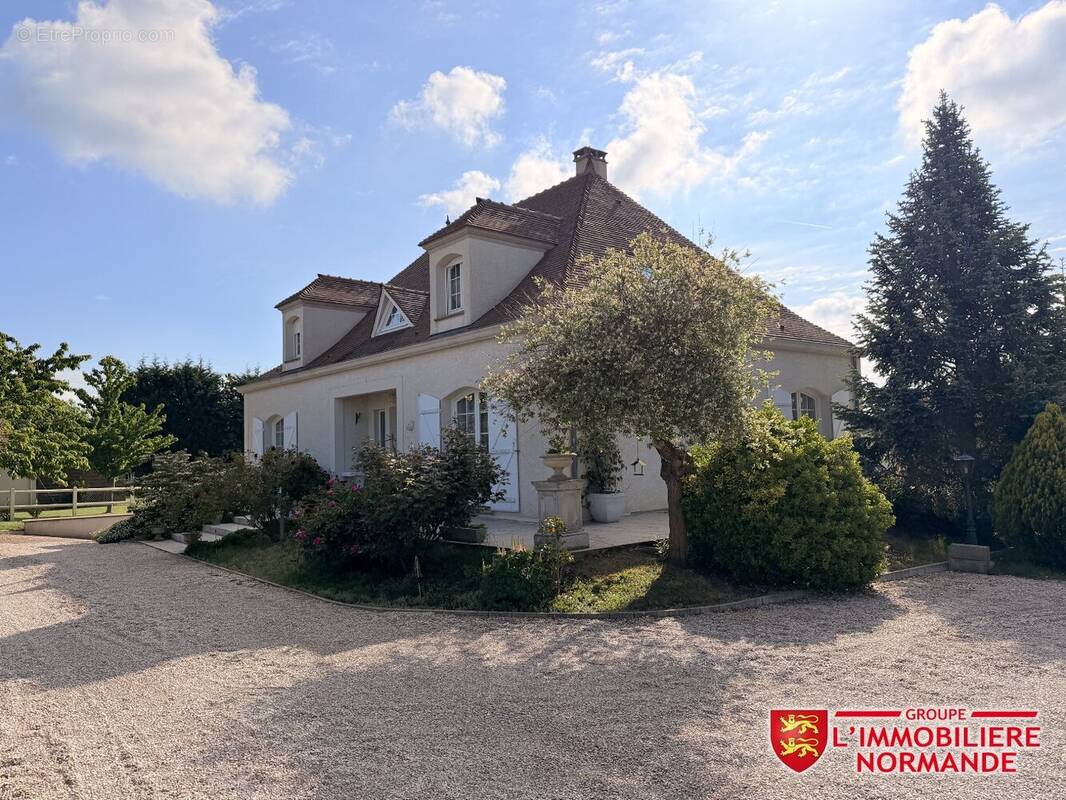 Maison à CHAMBRAY