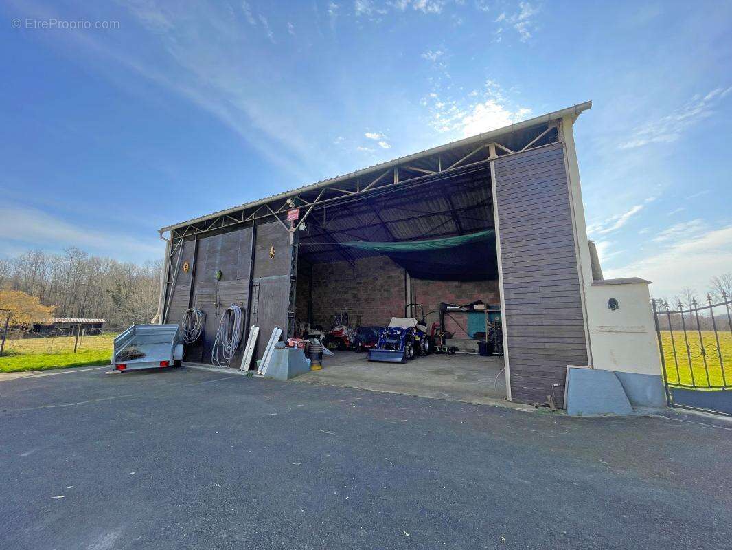 Maison à SAINT-GEYRAC